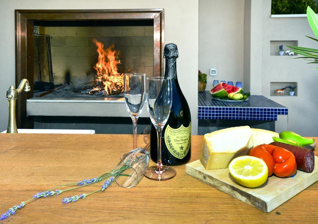 Villa Bougenvilia Tomas Tučepi 部屋 写真